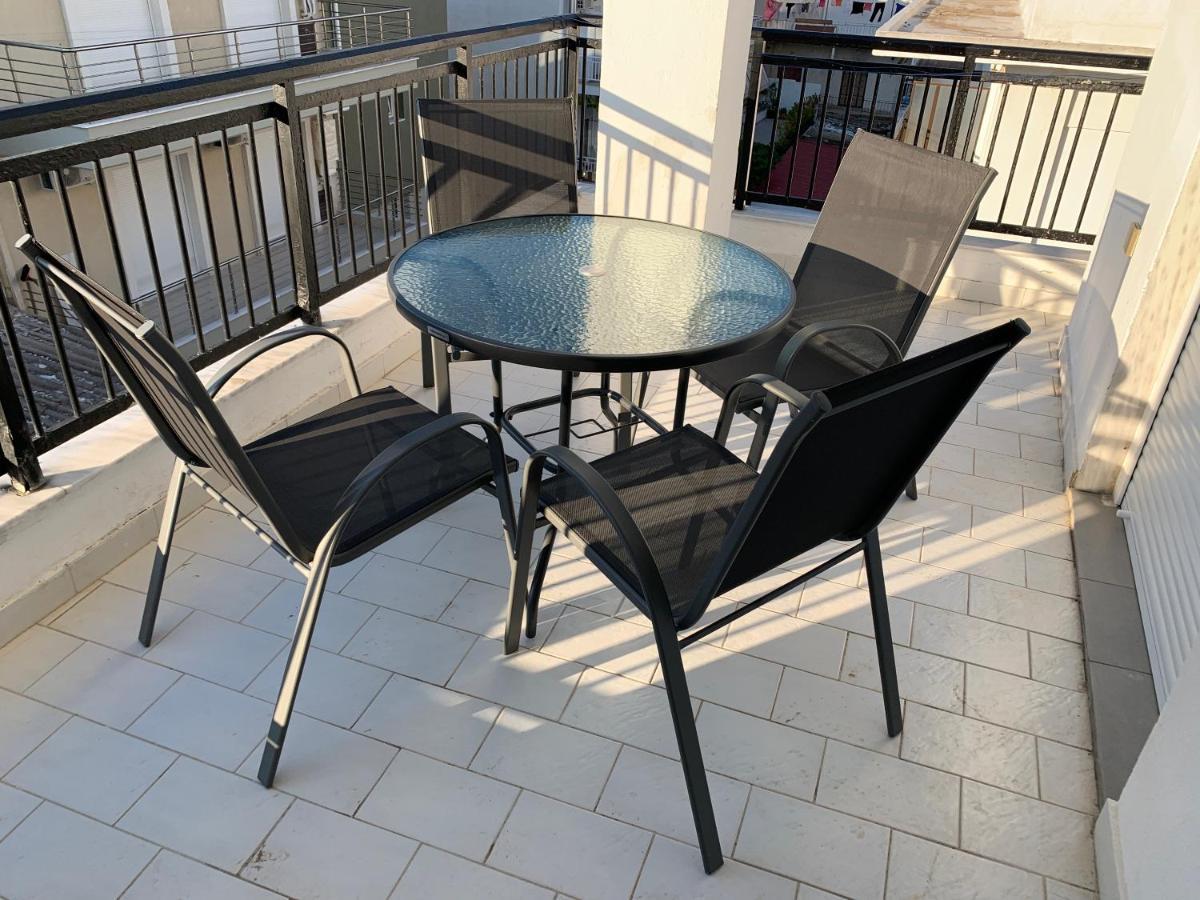 Apartment 30M From The Sea Thessaloníki Exteriör bild